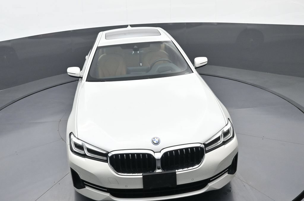 Used 2023 BMW 530e xDrive w/ Premium Package AWD/4WD image 31