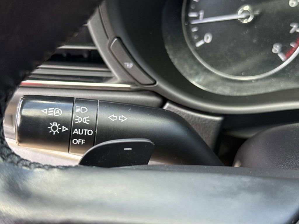 Used 2021 MAZDA CX-30 FWD 2.5 S w/ Premium Package image 41