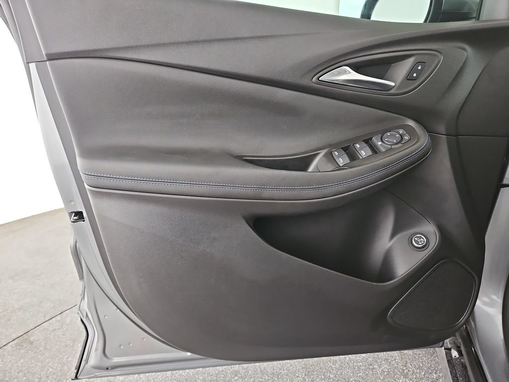 Certified 2026 Buick Encore GX Sport Touring w/ Advanced Technology Package FWD image 27