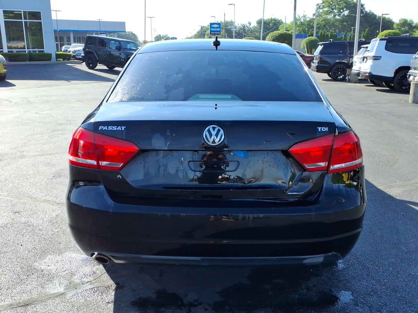 Used 2014 Volkswagen Passat TDI SE FWD image 5