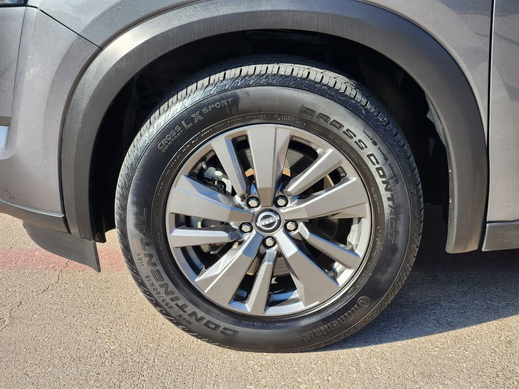 Used 2022 Nissan Pathfinder S w/ Cargo Package image 10