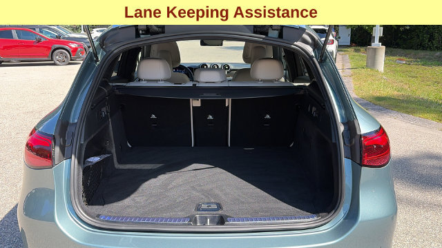 Used 2026 Mercedes-Benz GLC 300 4MATIC image 12