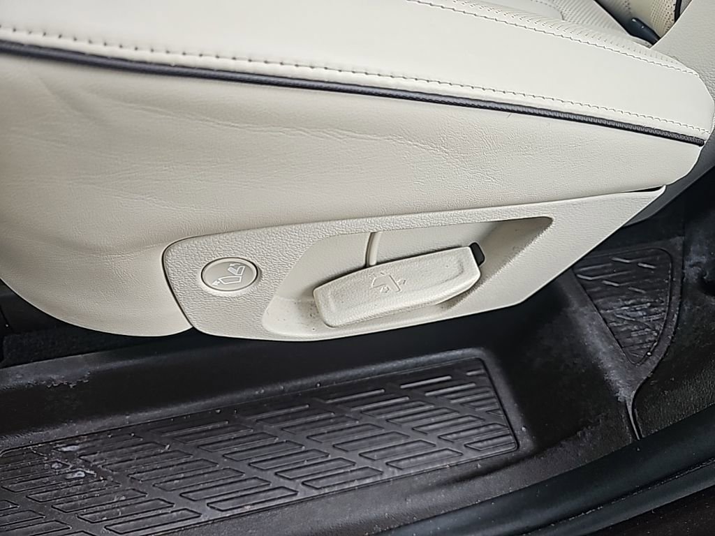 Used 2020 Hyundai Palisade Limited image 32