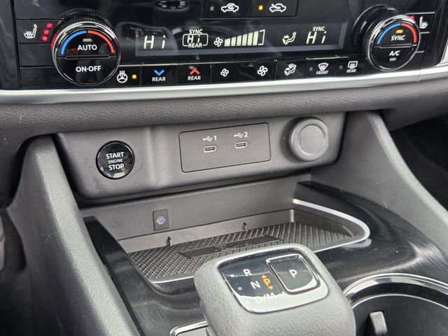 Used 2025 Nissan Rogue SL w/ Tech Package AWD/4WD image 19