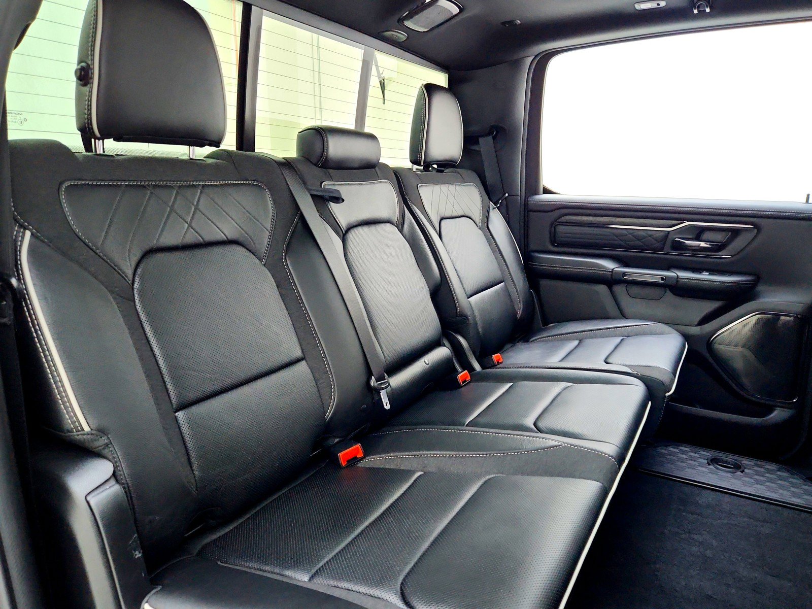 Used 2025 RAM 1500 Limited w/ Bed Utility Group image 20