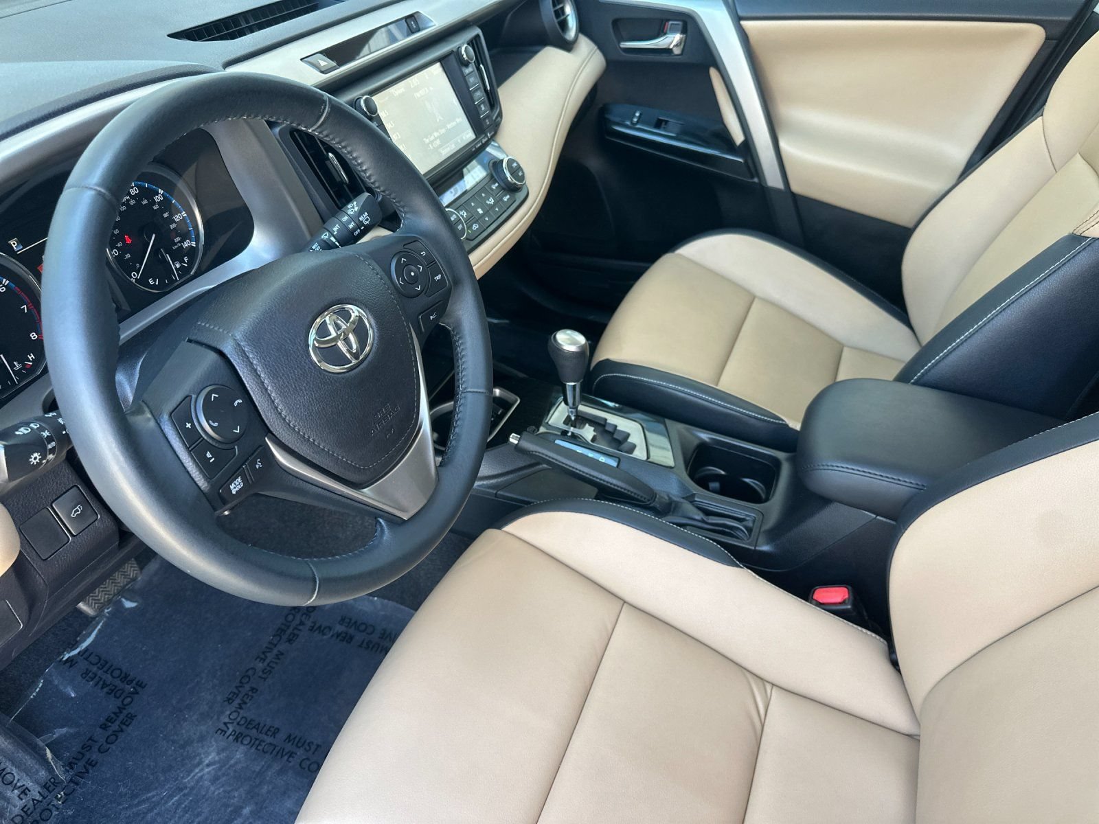Used 2016 Toyota RAV4 Limited w/ Advanced Technology Package FWD image 10