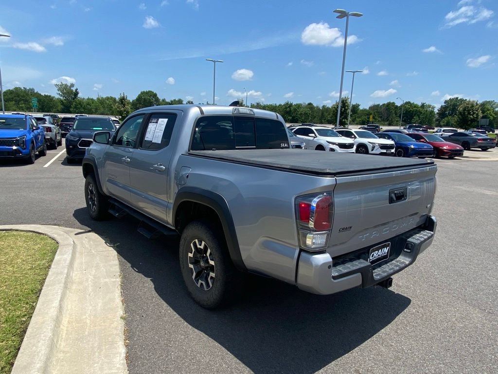 Used 2020 Toyota Tacoma TRD Off-Road w/ Technology Package RWD image 5