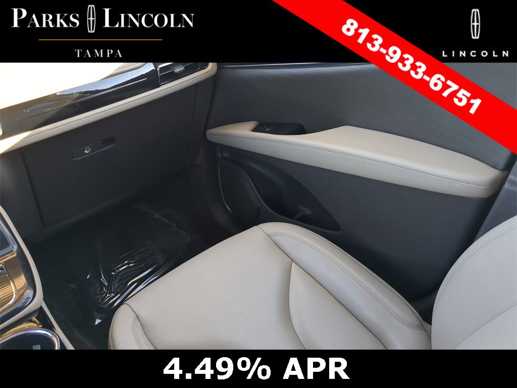 Certified 2022 Lincoln Nautilus FWD w/ Premium Package image 14