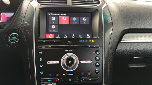 Used 2017 Ford Explorer Sport w/ Equipment Group 401A AWD/4WD image 15