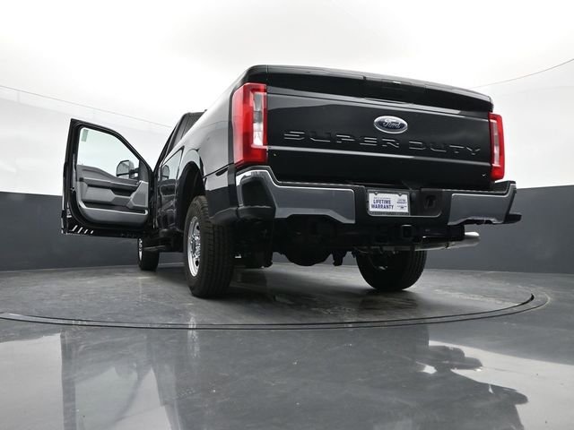 New 2025 Ford F250 XL w/ XL Chrome Package image 48
