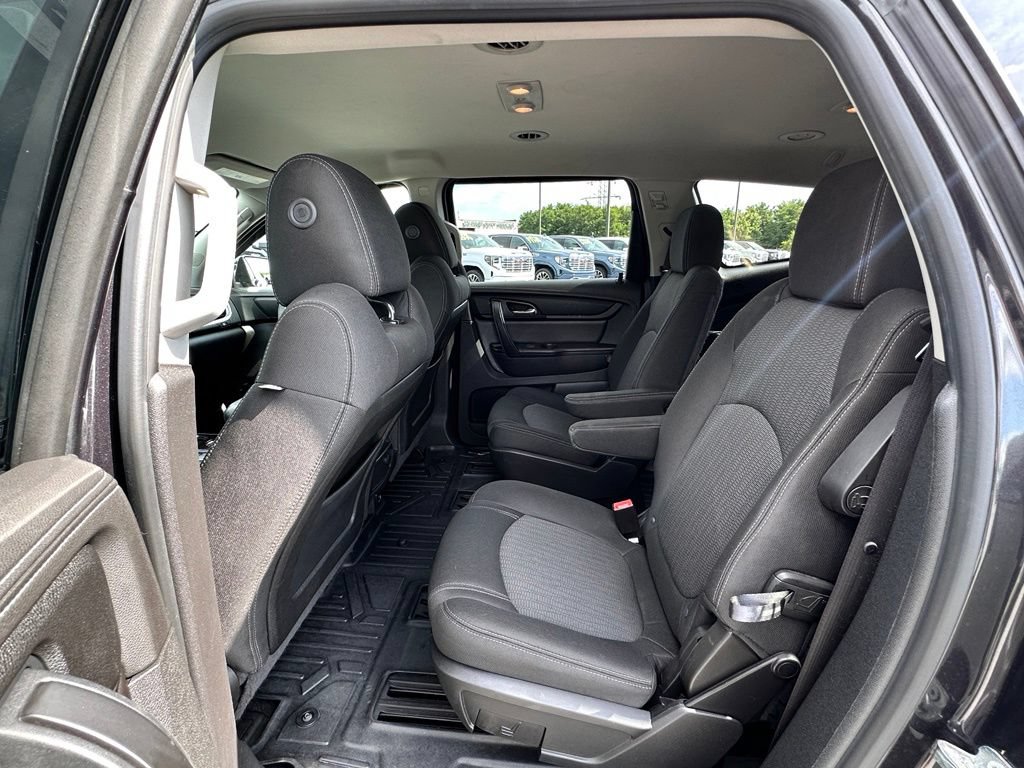 Used 2017 Chevrolet Traverse LT w/ Style and Technology Package AWD/4WD image 24
