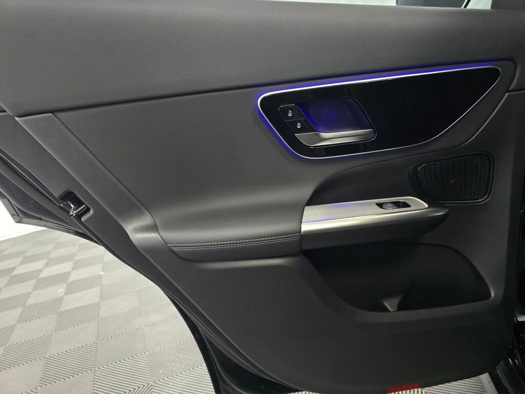 New 2026 Mercedes-Benz GLC 300 4MATIC image 19
