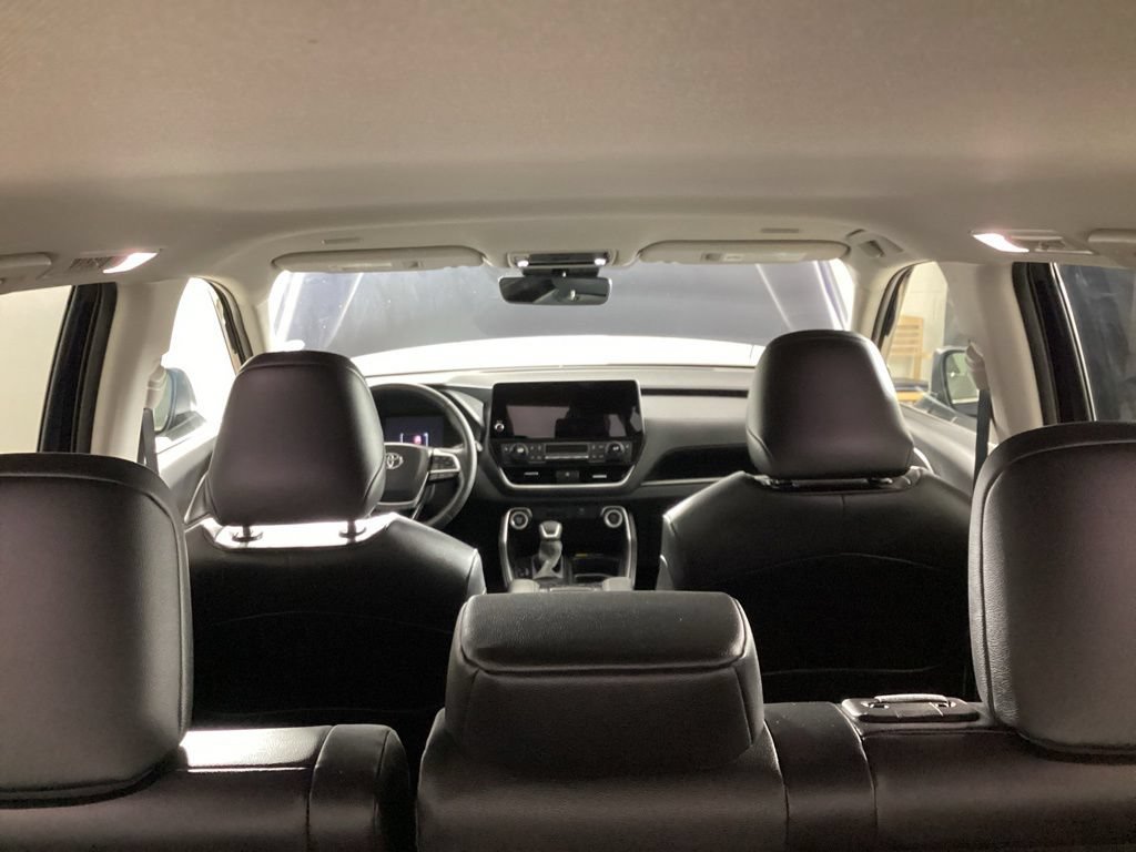 Used 2024 Toyota Grand Highlander AWD image 27