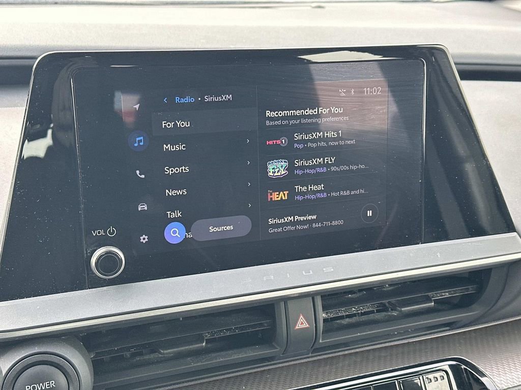 Used 2025 Toyota Prius XLE image 29