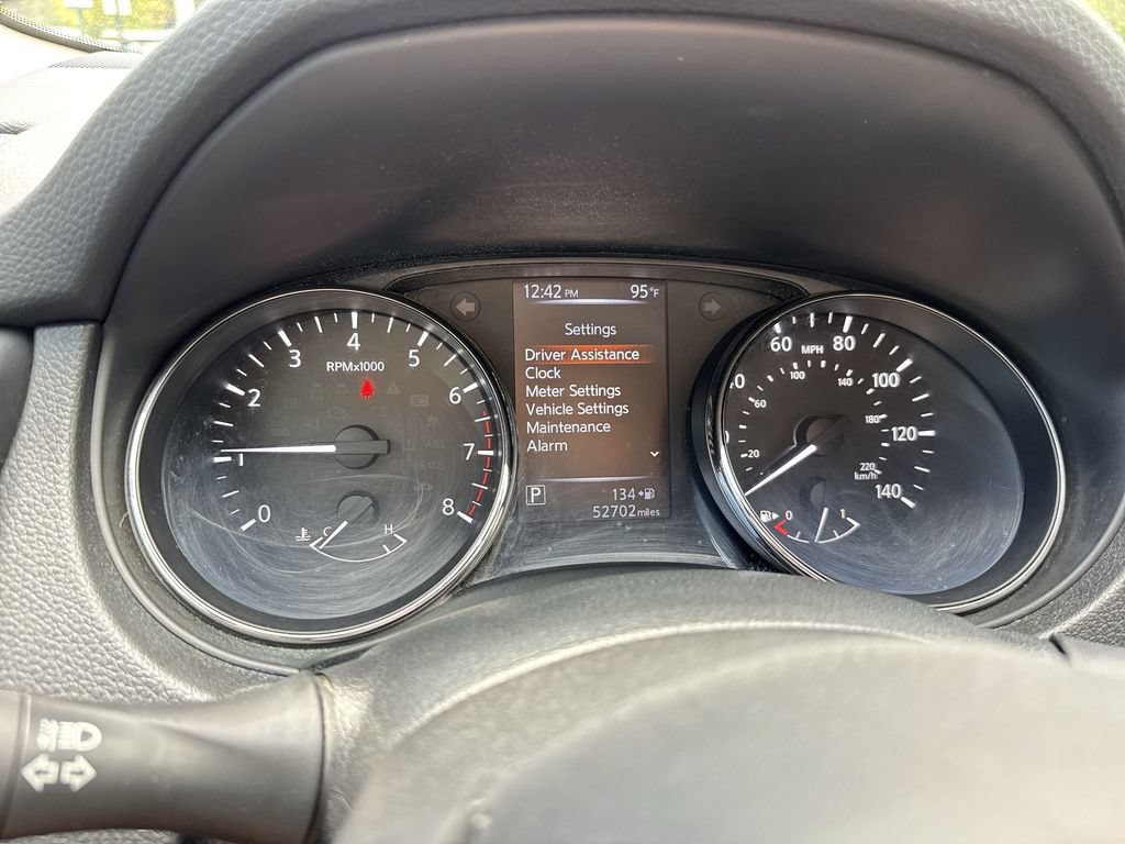 Used 2018 Nissan Rogue Sport SV w/ SV Technology Package AWD/4WD image 49