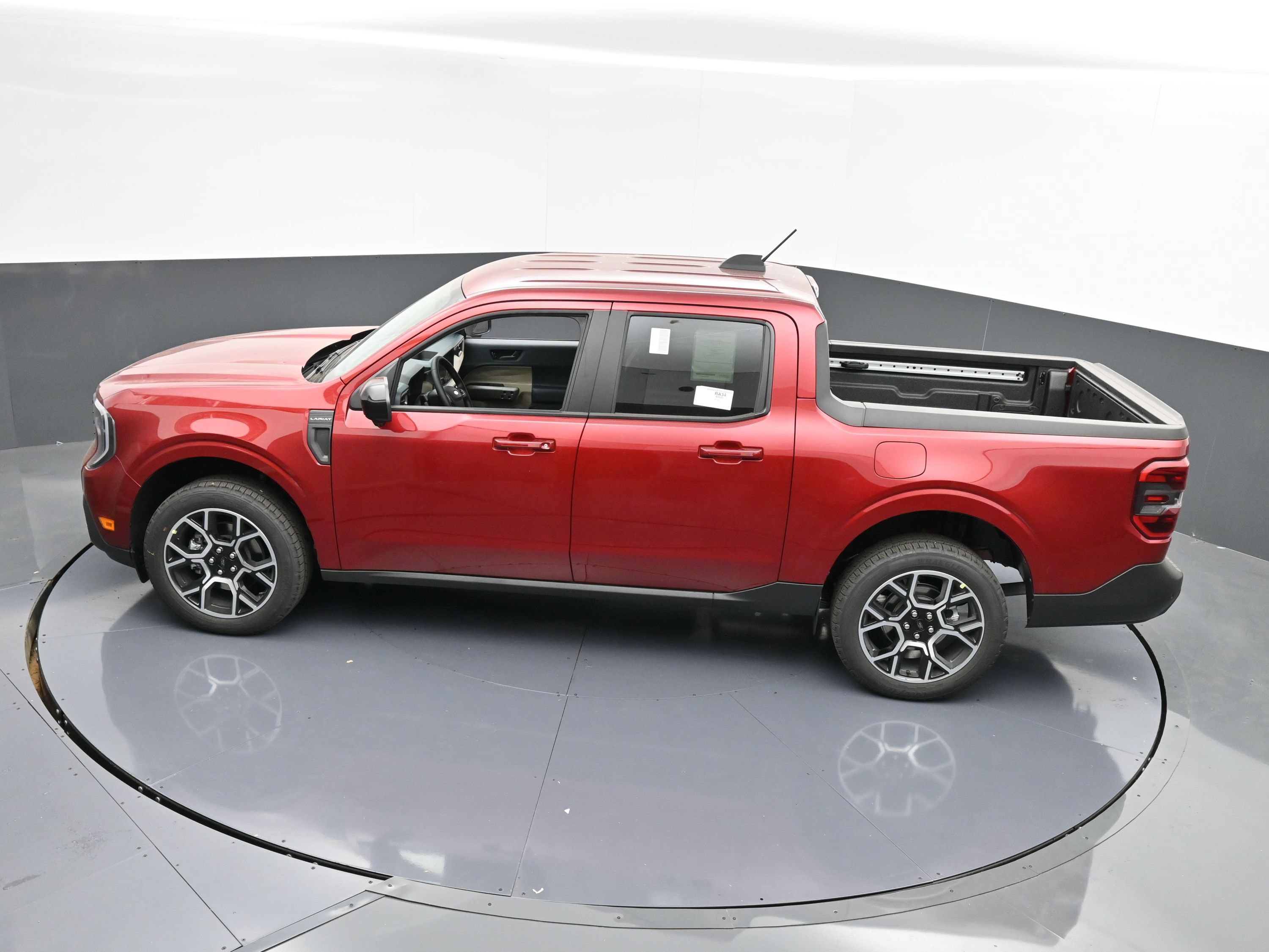 Used 2025 Ford Maverick Lariat AWD/4WD image 21