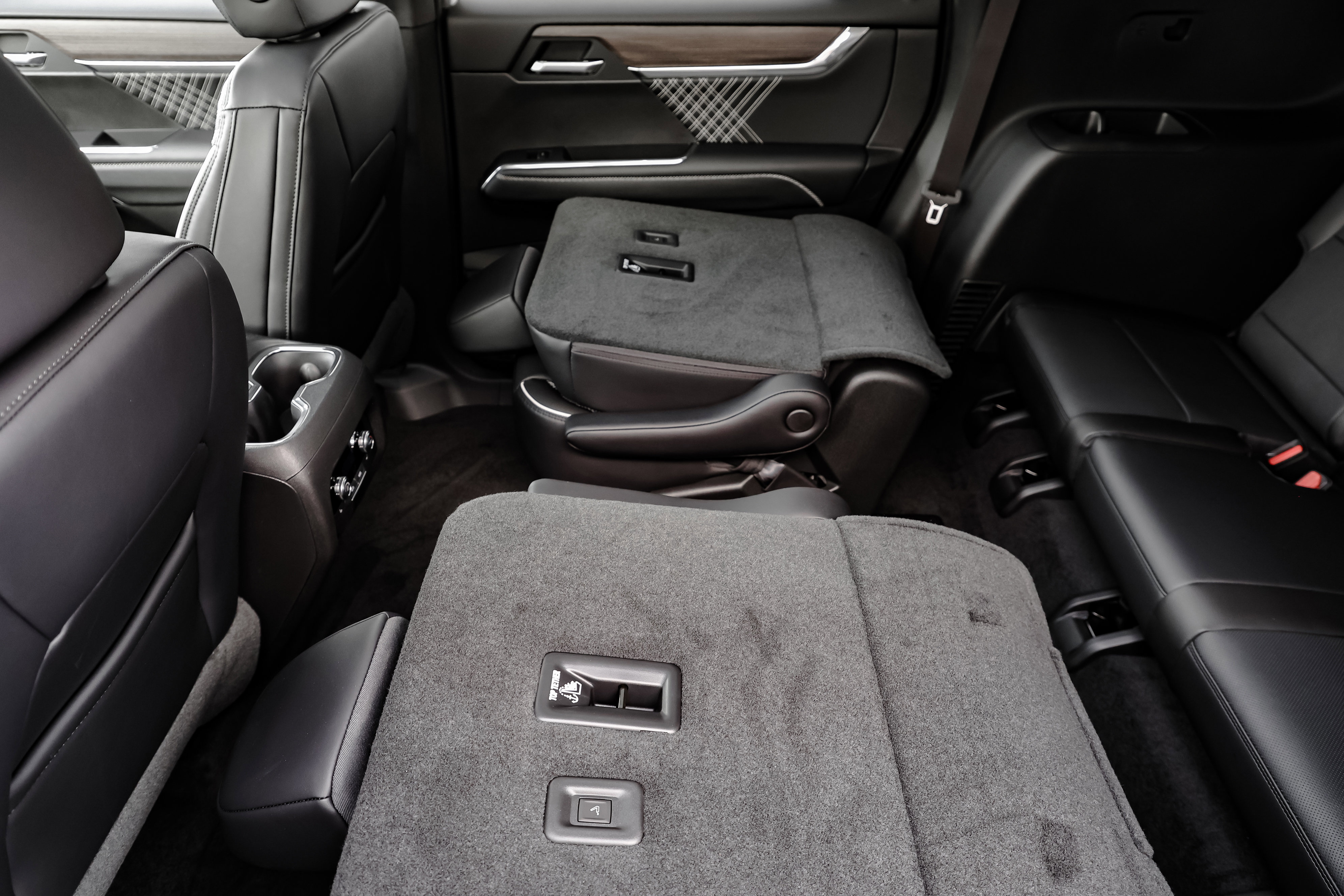 New 2026 GMC Acadia Denali w/ Super Cruise Package image 15