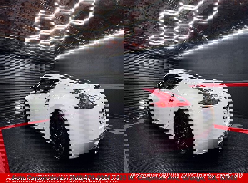 Used 2017 Nissan 370Z Coupe image 4