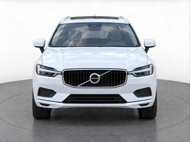 Used 2019 Volvo XC60 T5 Momentum w/ Multimedia Package AWD/4WD image 2