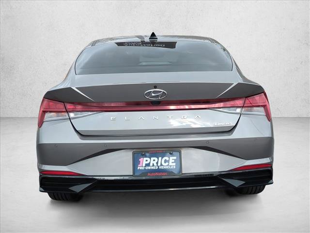 Used 2021 Hyundai Elantra Limited image 7