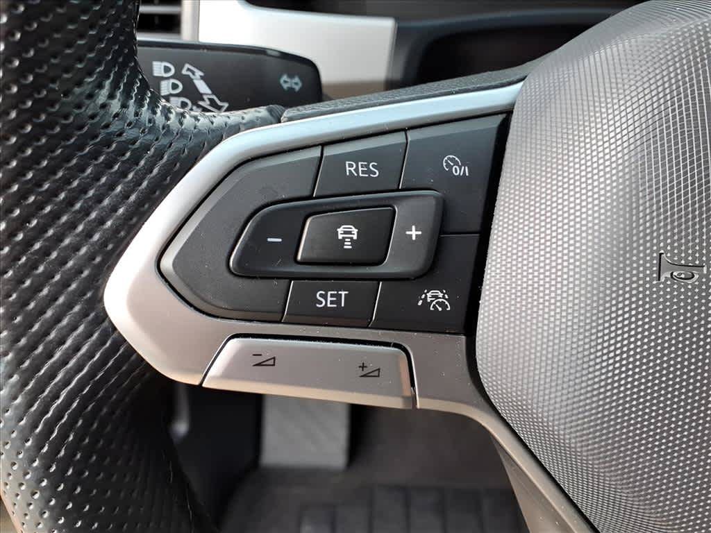 Used 2022 Volkswagen Atlas SEL Premium AWD/4WD image 26