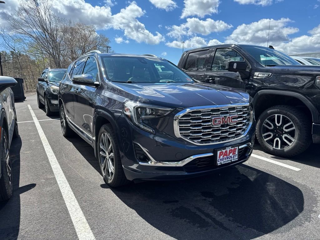 Used 2019 GMC Terrain Denali w/ Advanced Safety Package AWD/4WD image 2