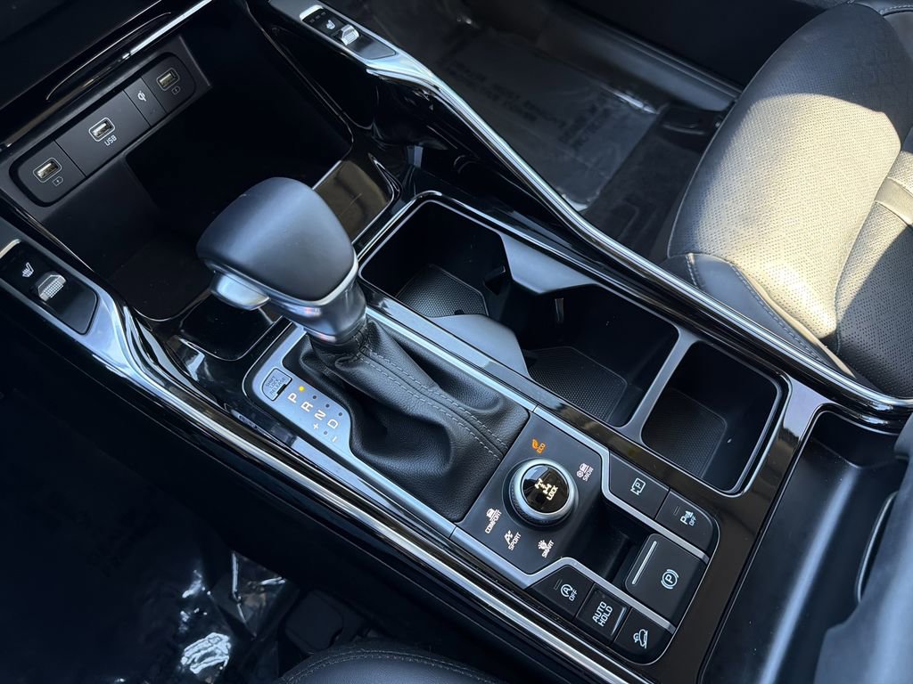 Used 2023 Kia Sorento SX image 8