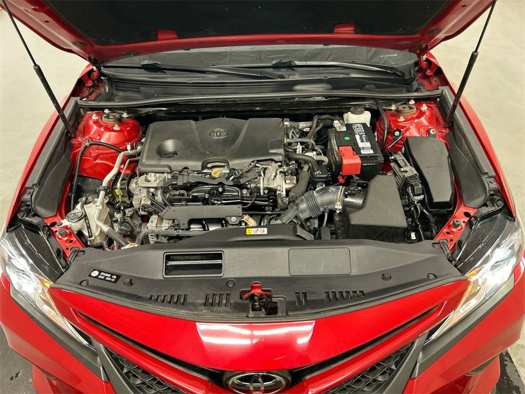 Used 2020 Toyota Camry SE image 23