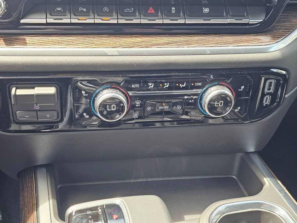 New 2026 GMC Sierra 1500 Elevation w/ Preferred Package AWD/4WD image 32