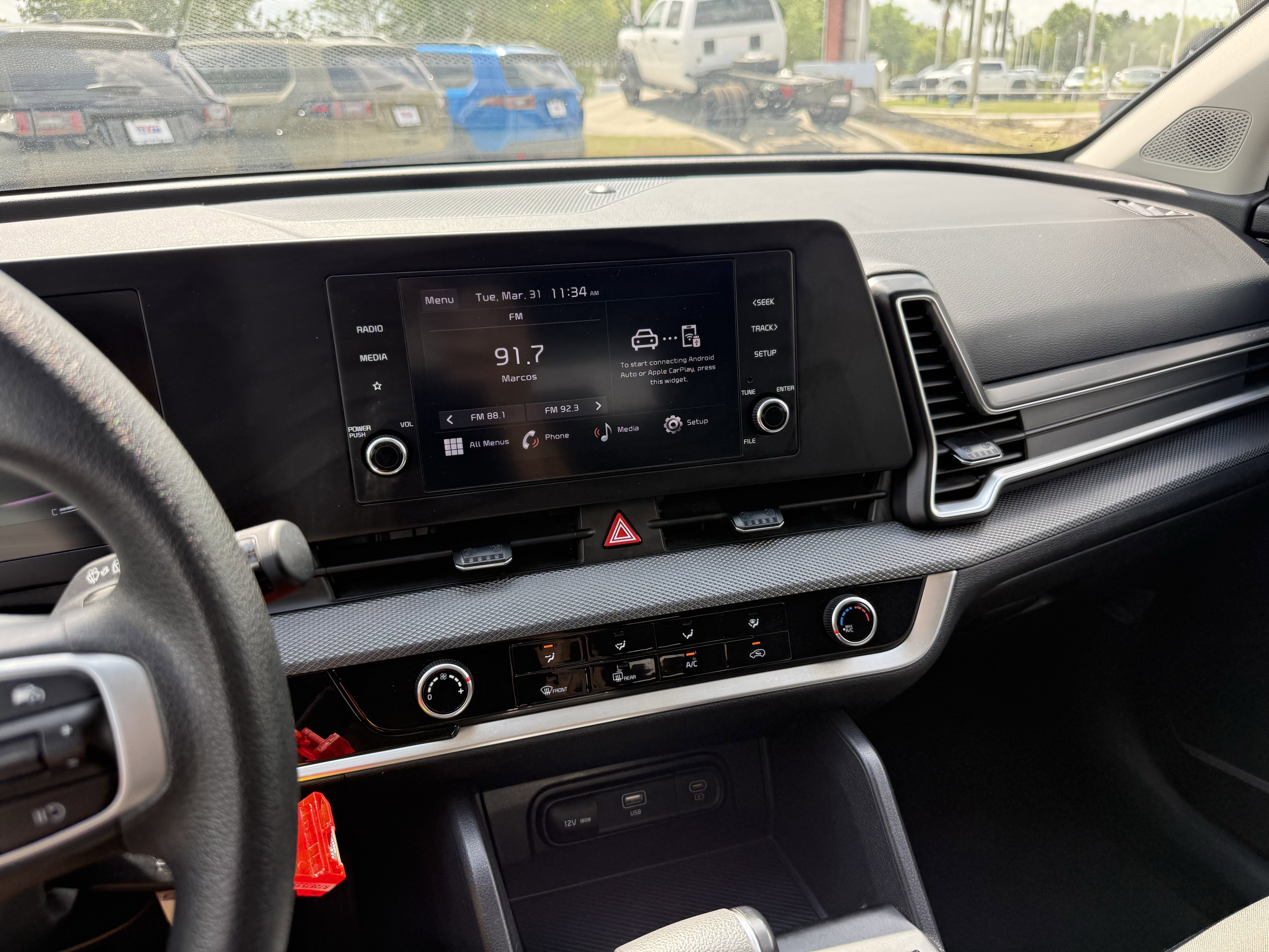 Used 2024 Kia Sportage LX image 20