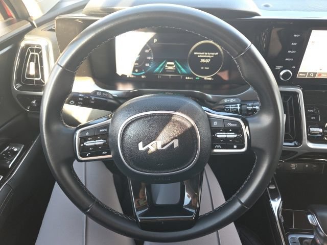 Certified 2023 Kia Sorento SX AWD/4WD image 22
