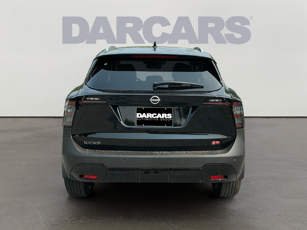 New 2026 Nissan Kicks SR w/ SR Premium Package FWD image 6