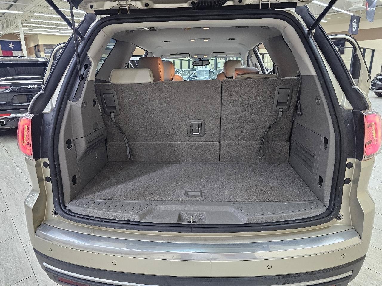 Used 2013 GMC Acadia SLT FWD image 12