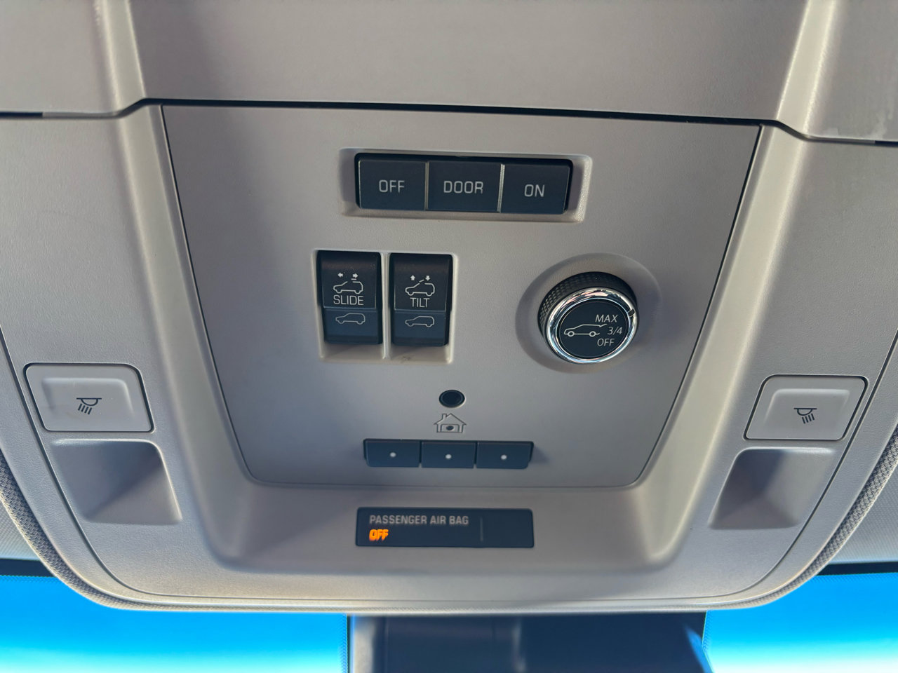 Used 2019 Chevrolet Tahoe LT image 31