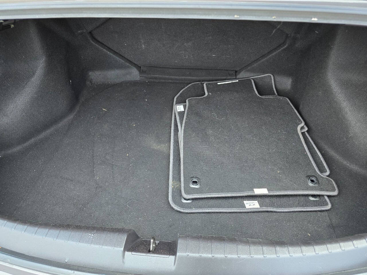Used 2013 Acura ILX w/ Technology Package FWD image 29