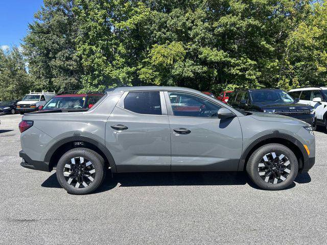 New 2027 Hyundai Santa Cruz SE AWD/4WD image 2