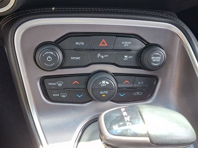 Used 2020 Dodge Challenger SXT w/ Driver Convenience Group AWD/4WD image 16
