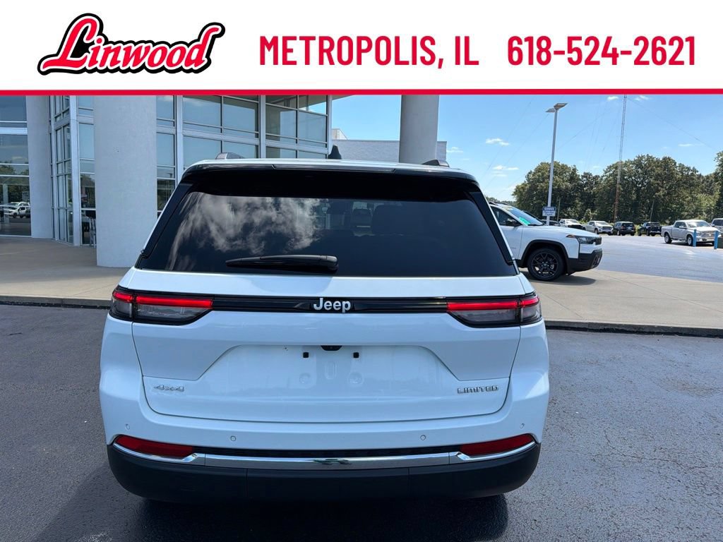 Used 2025 Jeep Grand Cherokee Limited AWD/4WD image 5