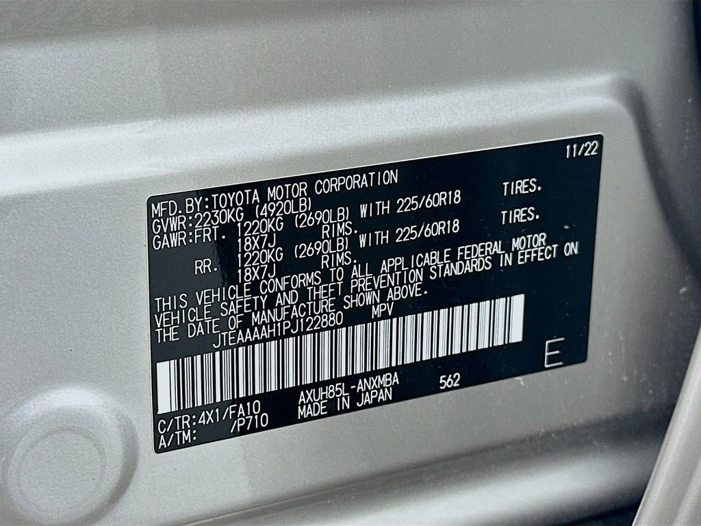 Used 2023 Toyota Venza LE image 31