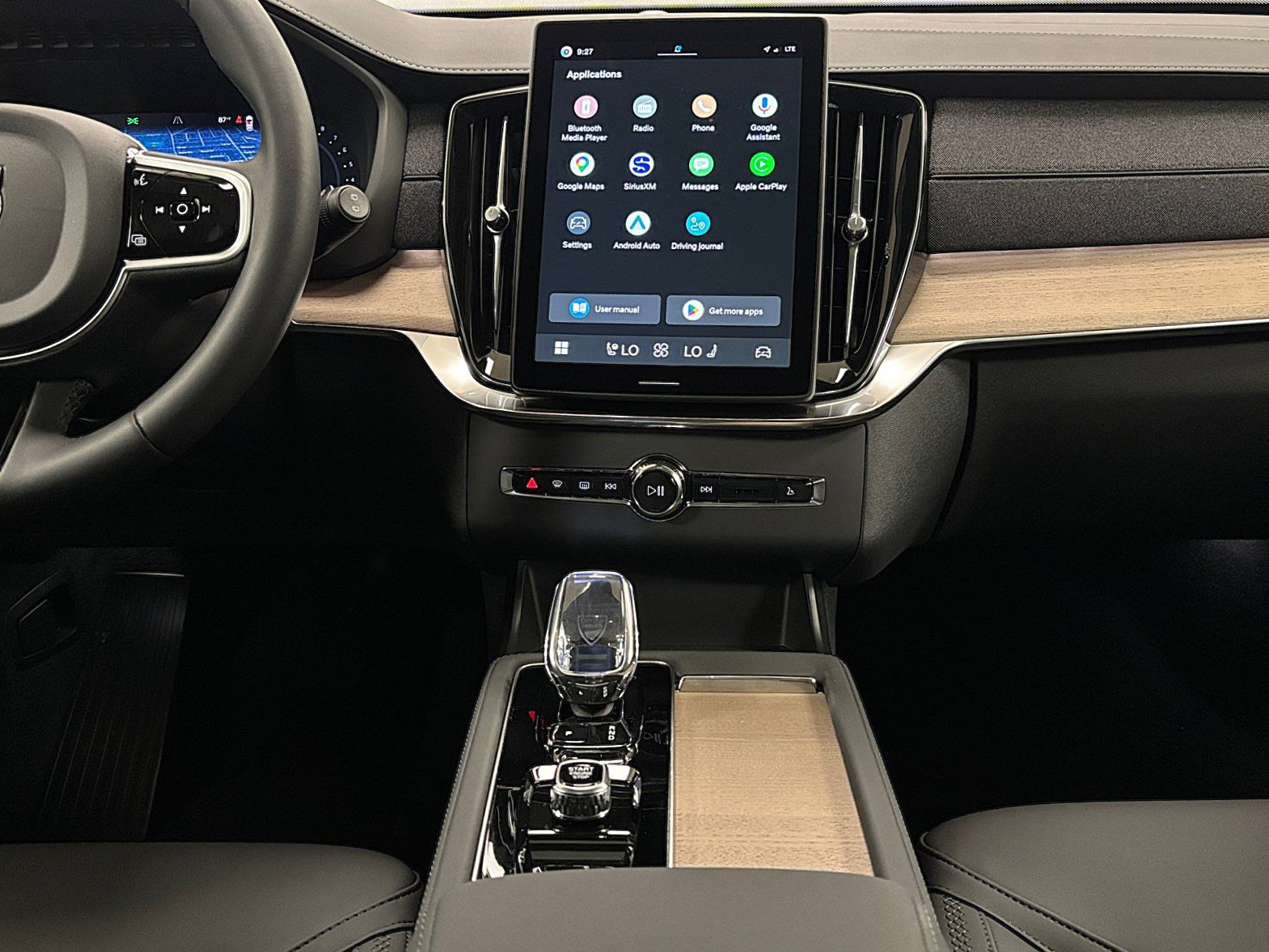 New 2026 Volvo XC90 B5 Core AWD/4WD image 17