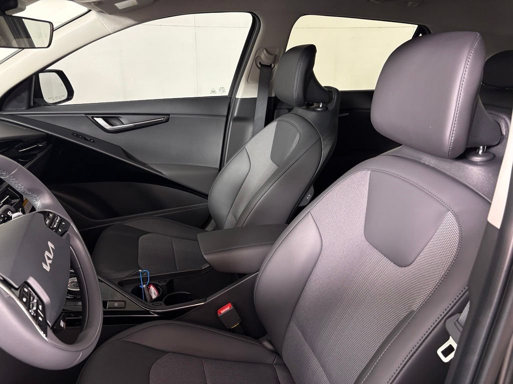 New 2026 Kia Niro Wind FWD image 18