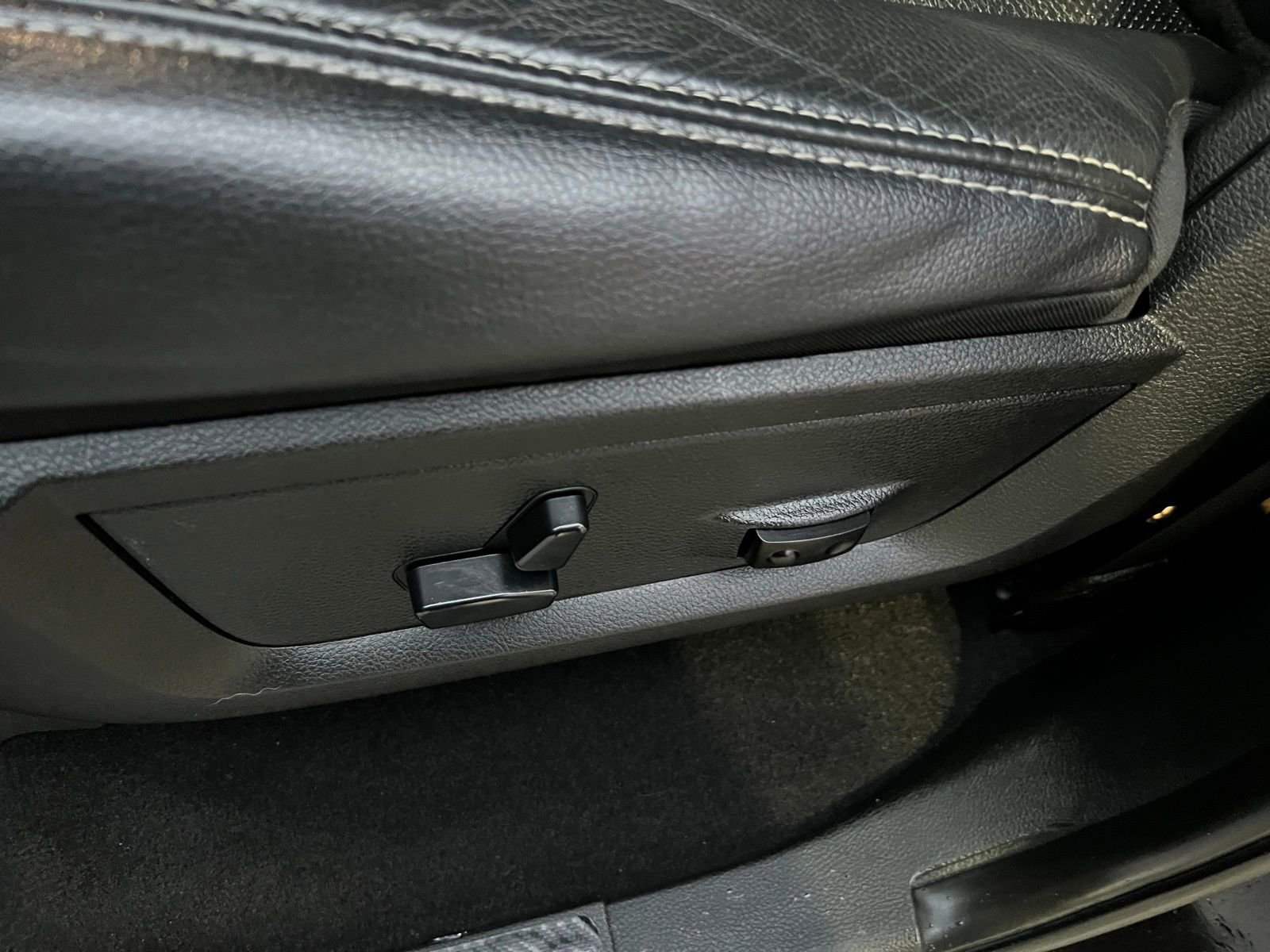 Used 2018 RAM 1500 Sport w/ Sport Premium Group image 13