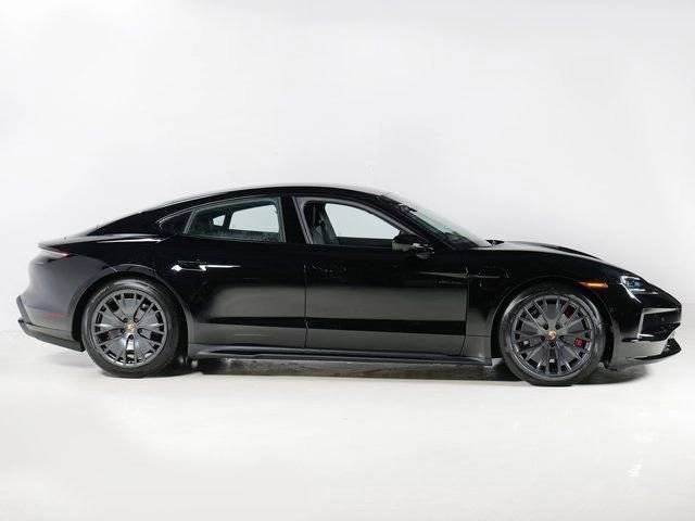 New 2026 Porsche Taycan GTS AWD/4WD image 8