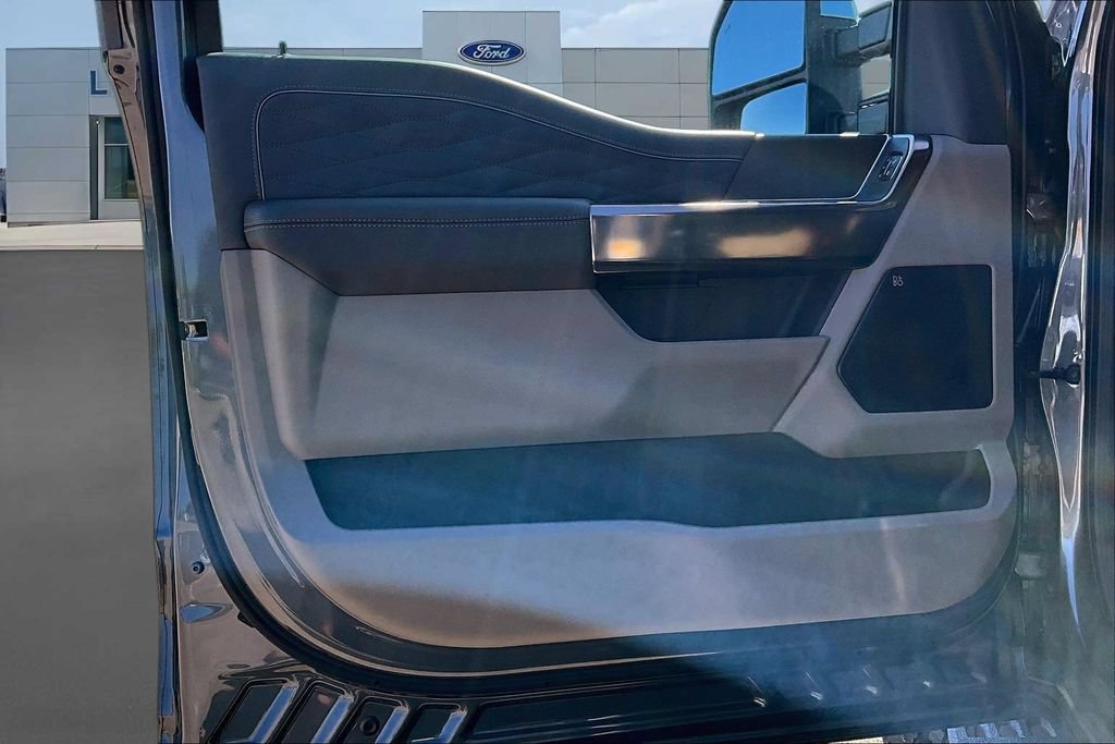 New 2026 Ford F250 Platinum w/ Platinum Plus Package AWD/4WD image 26