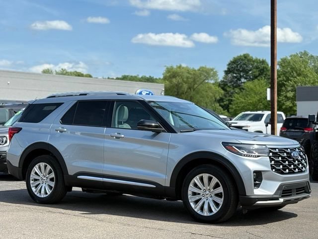 Used 2025 Ford Explorer Platinum w/ LUX Leather Package AWD/4WD image 42