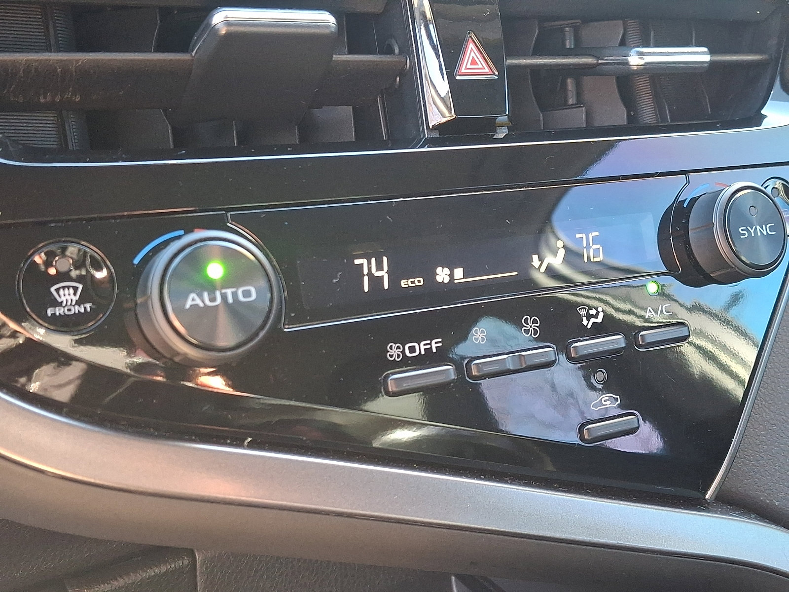 Used 2023 Toyota Camry SE image 15