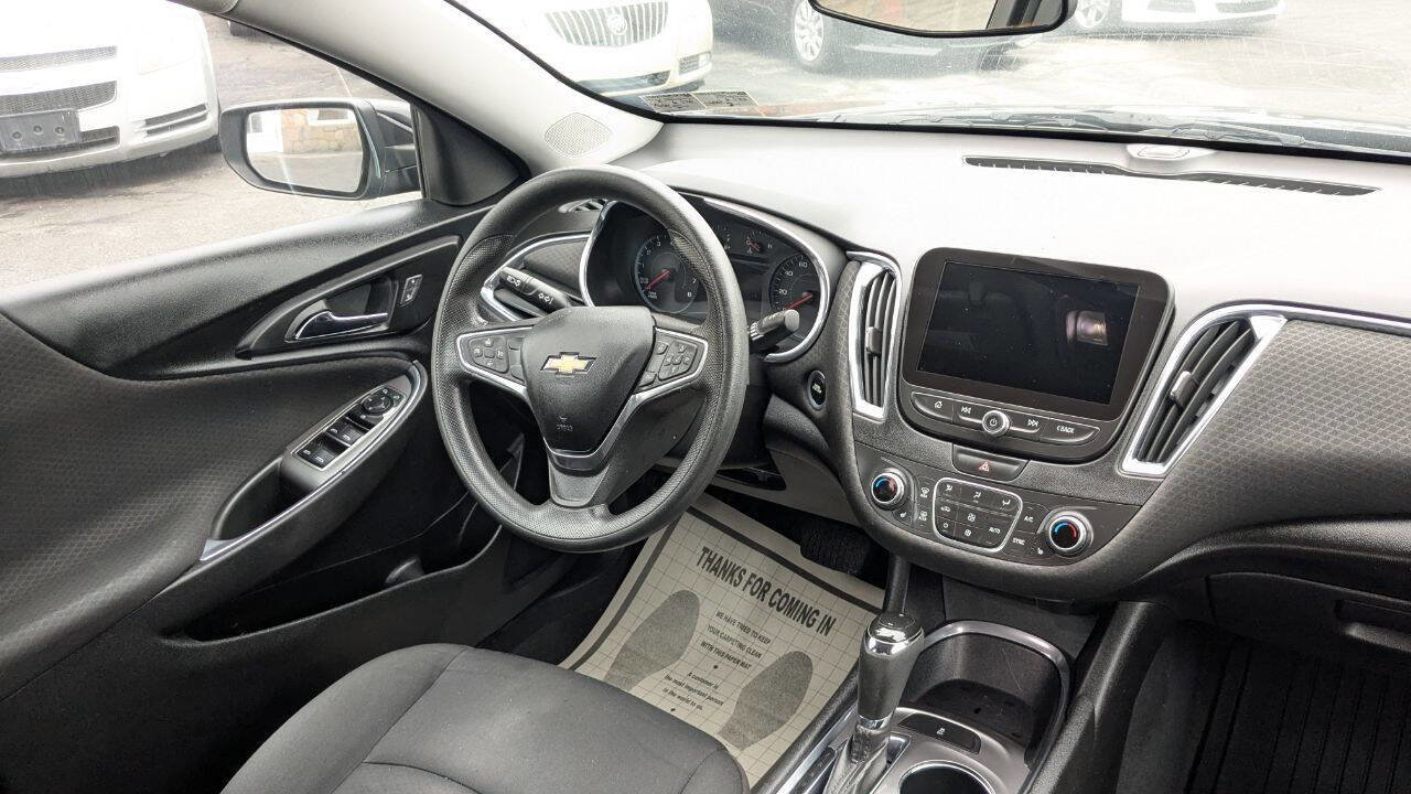 Used 2019 Chevrolet Malibu LT FWD image 32
