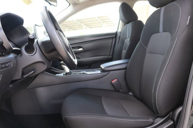 Used 2025 Nissan Sentra SV image 10