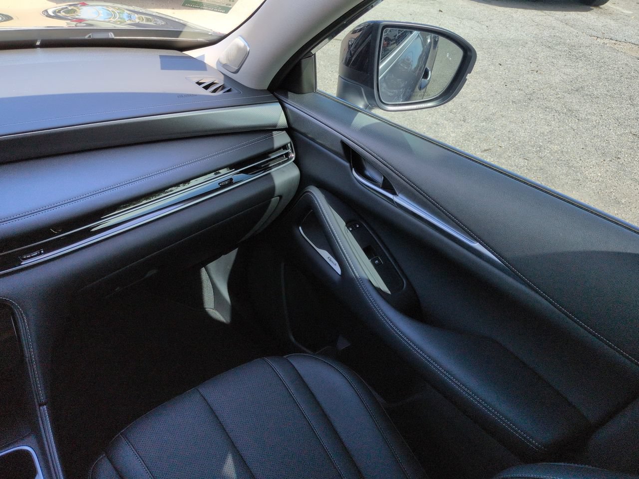Used 2026 INFINITI QX60 Luxe w/ Cargo Package FWD image 17