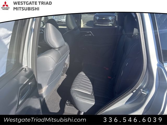 New 2026 Mitsubishi Outlander SEL FWD image 7